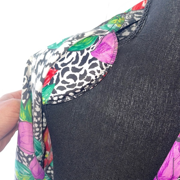 California Dynasty Vintage Satin Robe with shoulder pads floral animal print - Picture 6 of 7